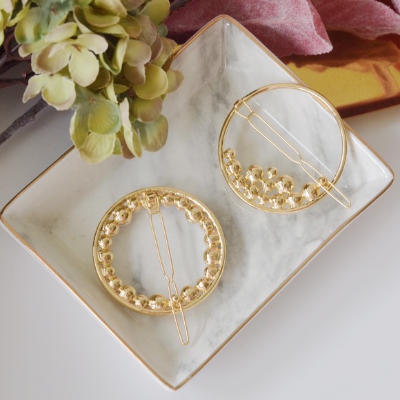 2 Pieces - Faux Pearl Embellished Circle Hair Pin - Picture 5 of 8